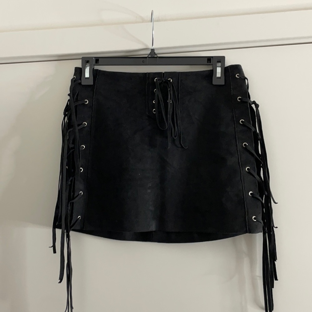 Bebe skirt